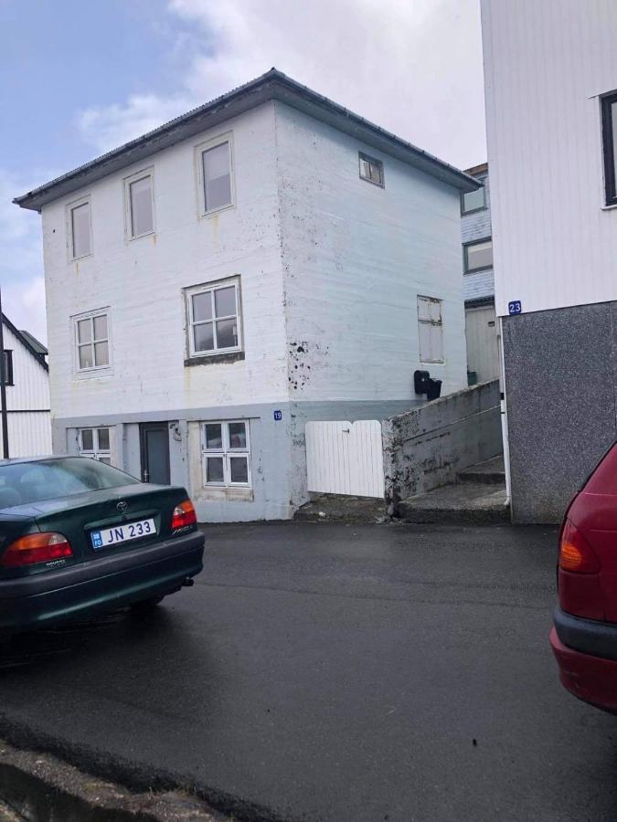 The Old House Close To The Ferry To Mykines Sorvagur Exterior photo